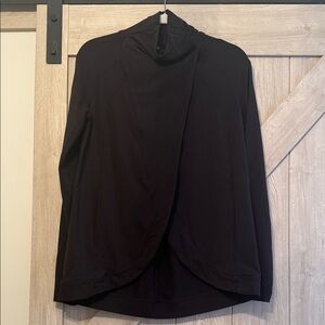 Lululemon Wrap Top - size 8